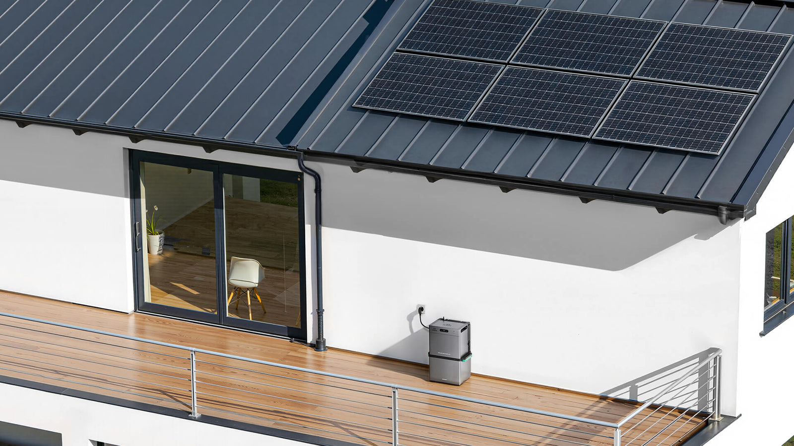batteires solaires installées sur balcon