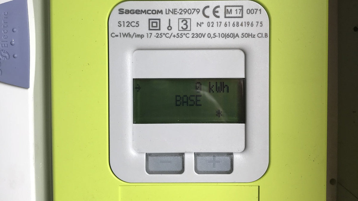 Compteur Linky installe dans un tableau electrique